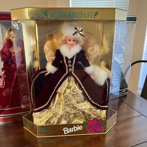 Holiday Barbie 1996 edition